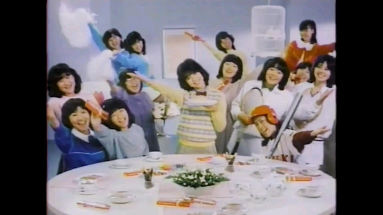 CM 1980 グリコ ひと粒チョコレート 松田聖子 - YouTube