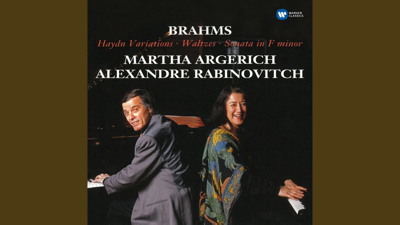 Ver Variations on a Theme by Haydn for 2 Pianos, Op. 56b "St. Antoni Chorale": Variation VII. Grazioso no YouTube