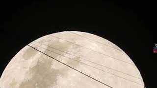 ‏تصوير لطلوع القمر من جبل هروب بمنطقة  جازان في السعودية  الأمس سبحان الله ...‎