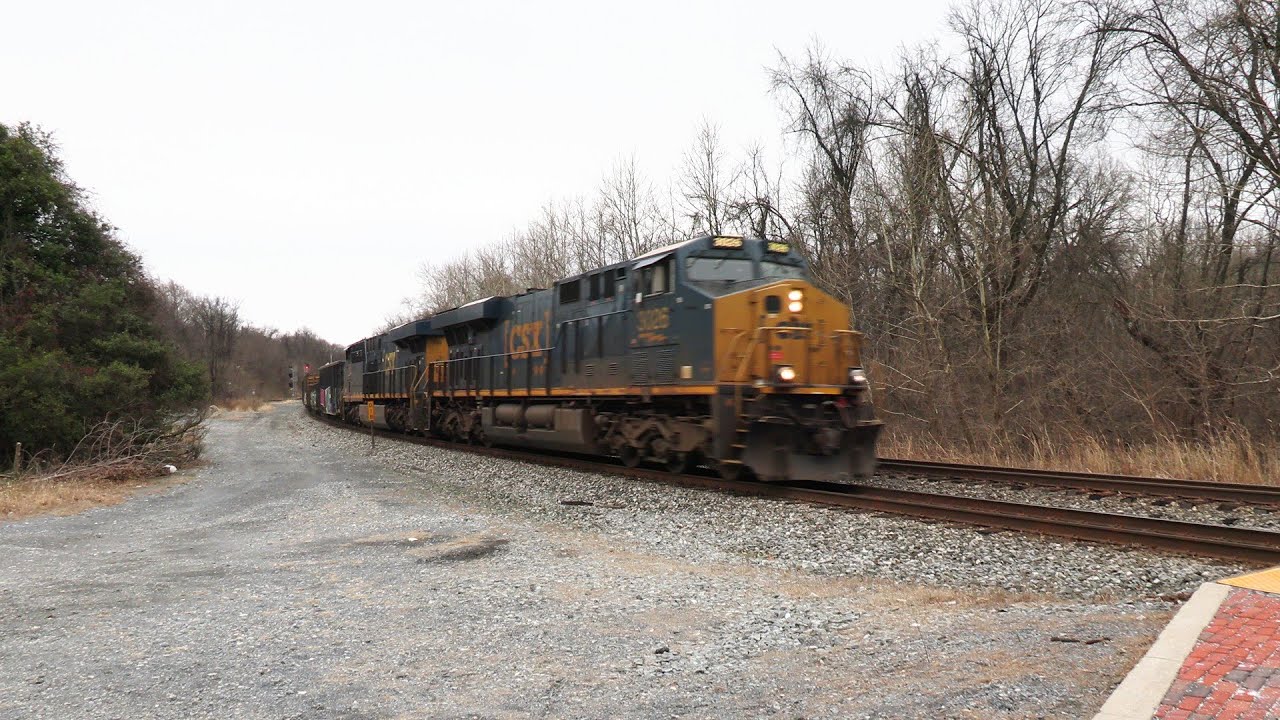 12/31 CSX L128 local freight train west passing thru Point of Rocks 