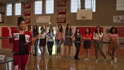 Jasmine Helps Ruby Find A Date For The Valentine’s Dance | On My Block 2x4