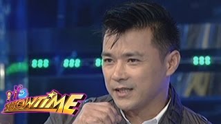 It's Showtime: Jeric Raval raps