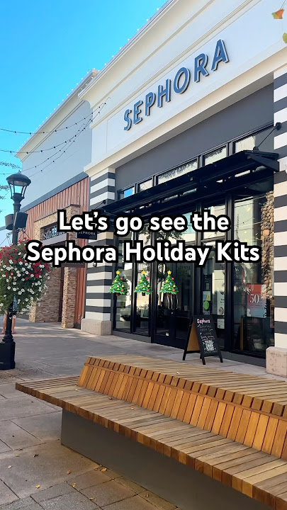 The Sephora Advent Calendar is in store!!! For now .... 😱
