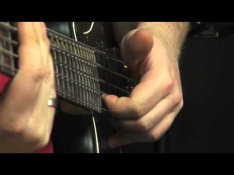 Video: Bas Gitar Nasıl Söylenir