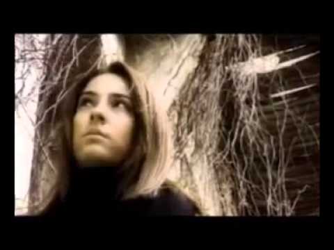 Zeynep Sagdaş - Yarım Kalanlara Ragmen