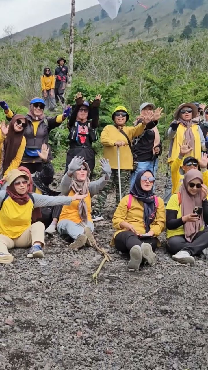 Keseruan Wisata Di Gunung Guntur