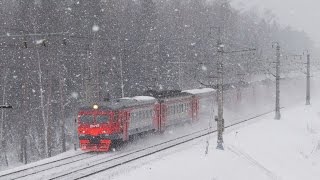 ЭТ2М-060 летит и приветливо гудит. Перегон Подсолнечная - Поварово-1.