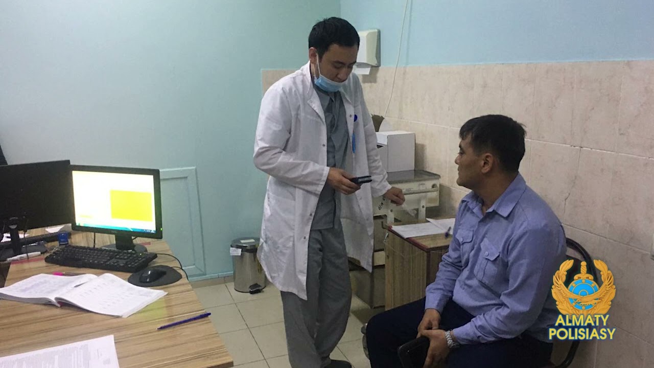 Водитель городского автобуса перевозил пассажиров, будучи под ...