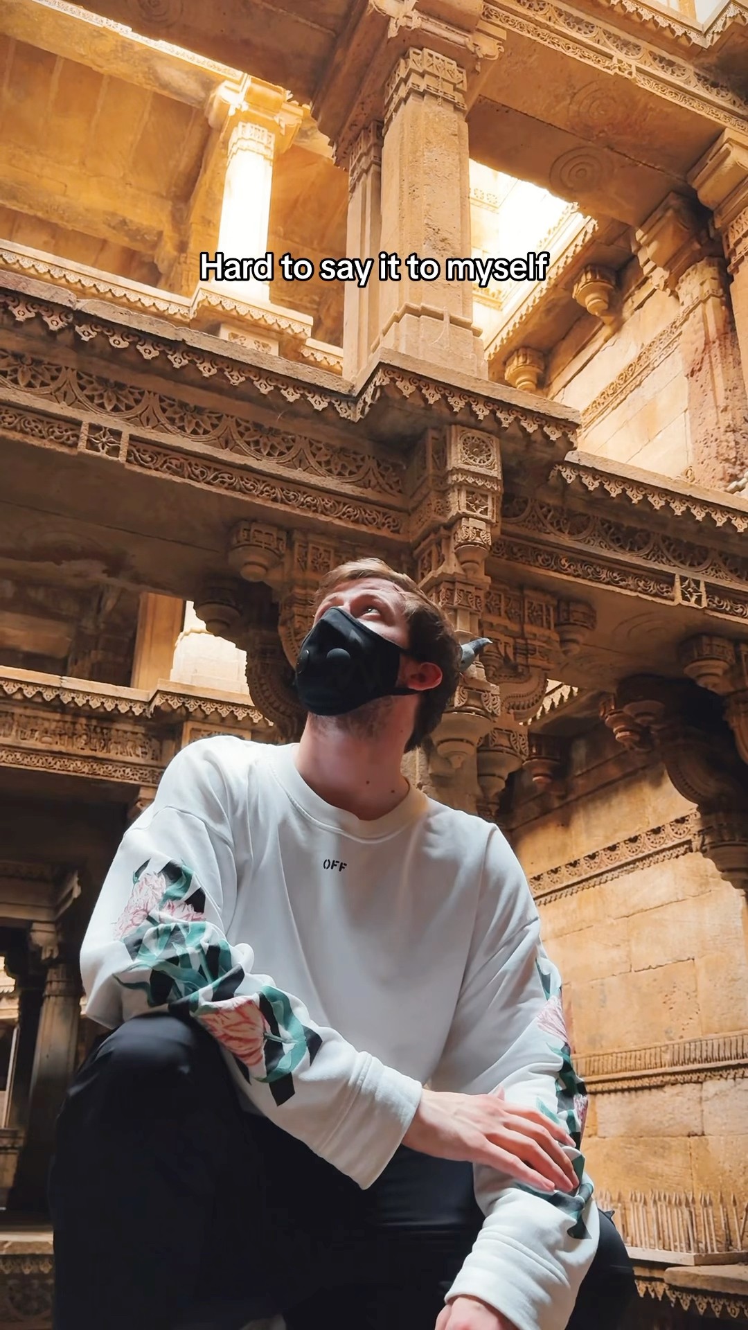 The Adalaj Stepwell is so MAJESTIC ?