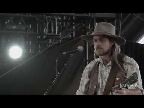 Lukas Nelson - Turn Off The News