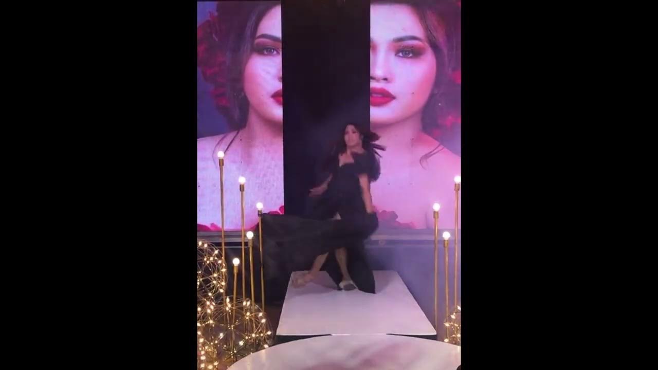 Sexy Girl tries to twirl in high heels & FALLS during her grand entrance at a Beauty Pageant