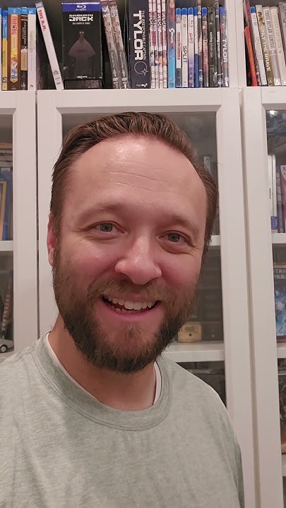 middle-age-white-guy-with-a-beard-doing-movie-reviews-youtube