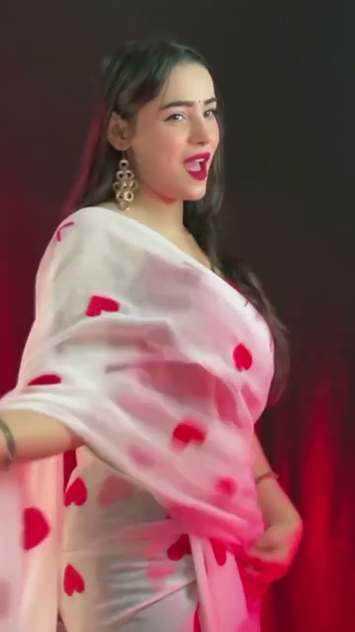 Shorts | #रशियन लाएँगे (New Year Song 2025) | #Ritesh Pandey | Russian Layenge | Bhojpuri Songs