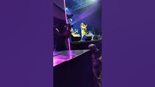 Putri isnari  sama suaminya dan bang Fariz konser di alun alun kajen pekalongan