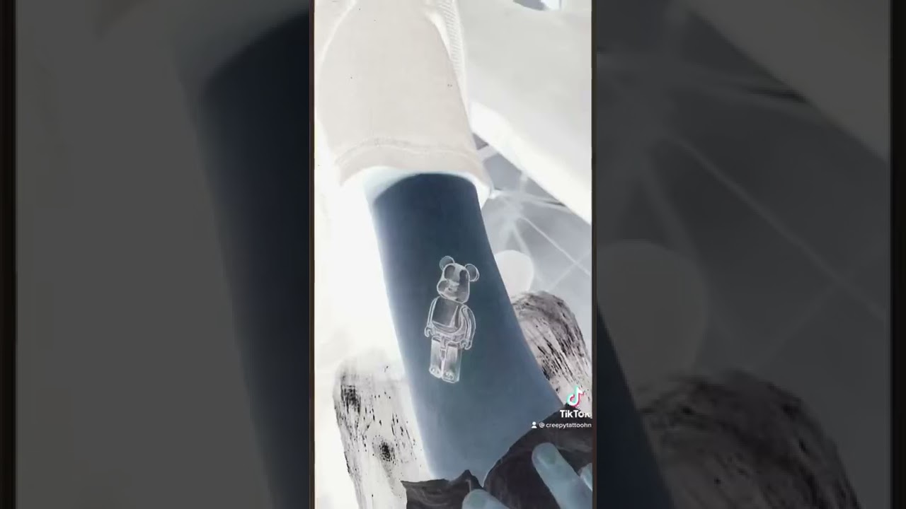 hình xăm BearBrick tả thực chất liệu kim loại _ Creepy Tattoo team