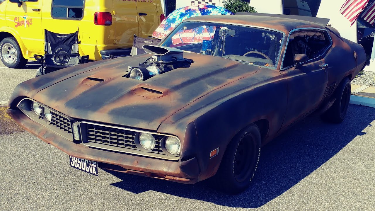 MAD MAX CAR REPLICA - YouTube