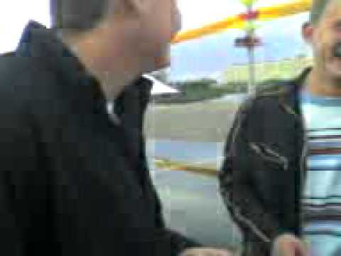 гелий меняет голос(очень смешно)