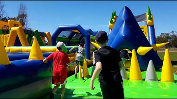 Tuff Nutterz - Inflatable Obstacle Course