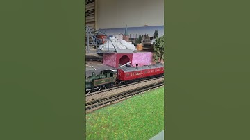 OO Dapol 0-4-2 B.R. 1466 with an autocar, 1st step from GWR to BR