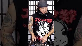 Love using the echo effect before the drop #edm #hardtechno #djing