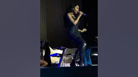 Normani - Dancing With a Stranger   (live sweetener tour)