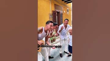 Thumbnail of We sang for our  85 year old neighbor "ti amo"🥺😍❤️ She's known us since we were little kids🙏🏽