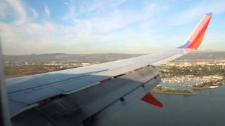 Southwest Airlines Landing into Oakland, CA with B737-700W