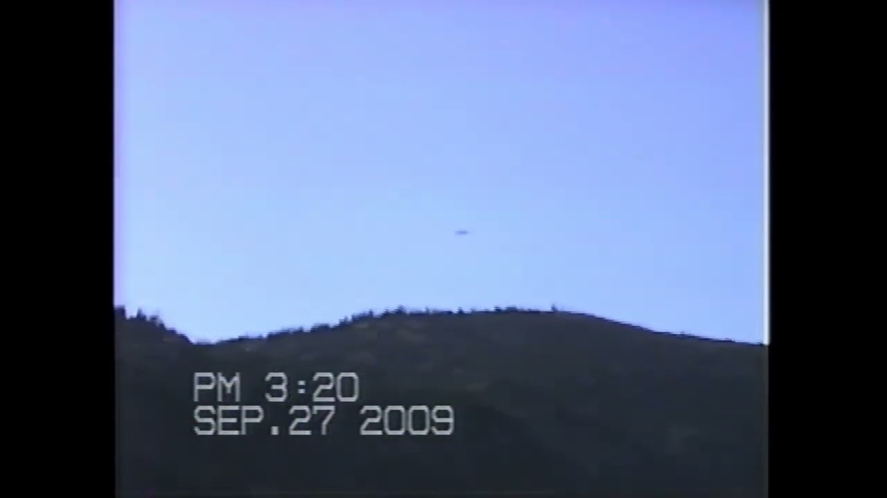 Declassified: Interacting with a UAP or UFO Area 52 Mount Rainier and Mount Saint Helen in HD ...