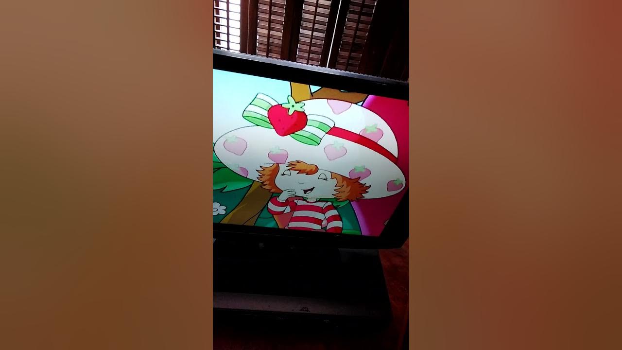 the opening to Strawberry Shortcake best pet yet YouTube