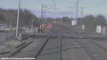 One Second From Death: Rail Workers Narrowly Avoid 125mph Train
