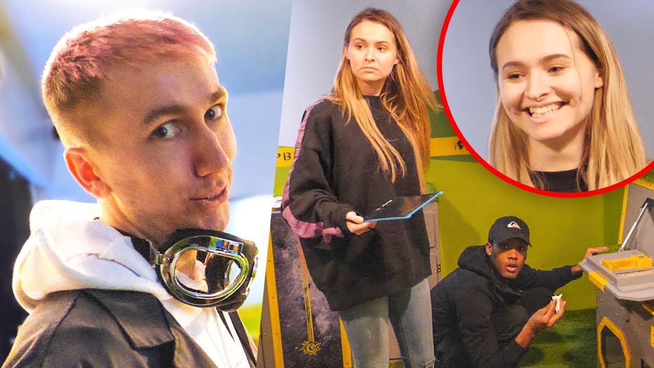 LOCKED IN A ROOM WITH MY GIRLFRIEND