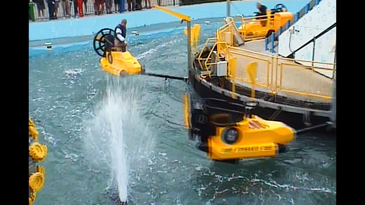Aquazone Wave Racers (2002 Off-Ride Footage) - Legoland California USA ...