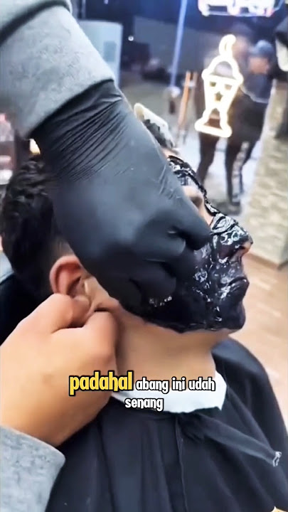 Ketika Abang Ini Bersihin Komedo Wajah Pake Masker