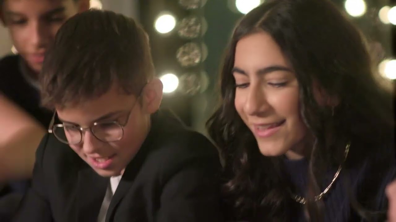 Stardust performent en finale!! | Quel Talent!