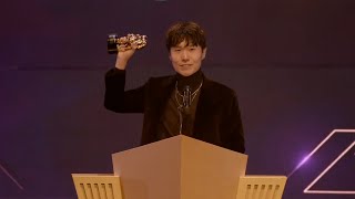 Disguised Toast Wins The Best Strategy Game Streamer at The Streamer Awards 2024