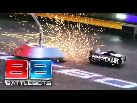 EXPLOSIVE MATCH IS A PROPER TUG OF WAR! | Gigabyte vs Minotaur | BattleBots