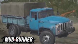 ЗИЛ 130 грузит гаражные части к новому гаражу (MudRunner Mobile)