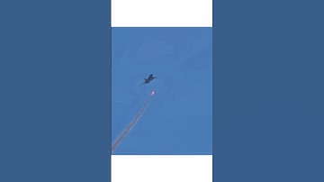 Su-22M3 escapes a FlaRakPz 1 Roland 3 Surface-to-air missile 