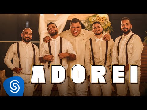 Grupo Menos é Mais - Adorei (Clipe Oficial)