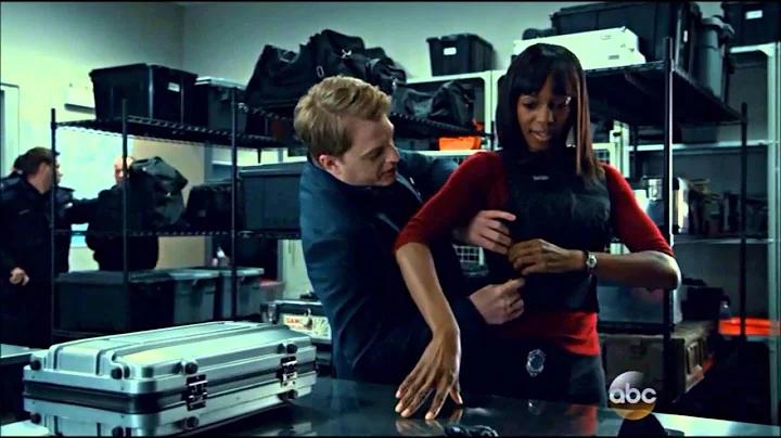 Rookie Blue - 4x13 - Steve and Traci