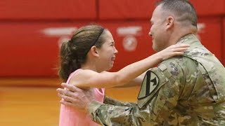 Soldier surprises Daughter at Stewarts Creek Elementary