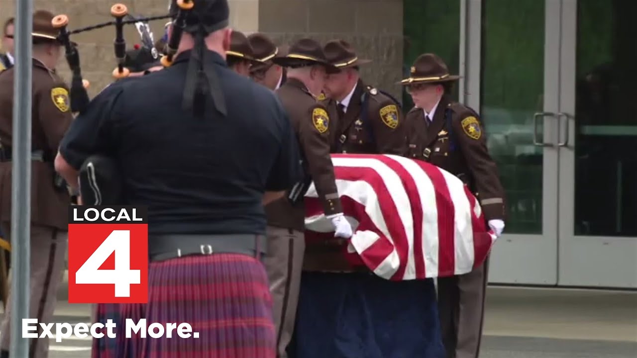 Hundreds gather to honor life of fallen Oakland County deputy - YouTube