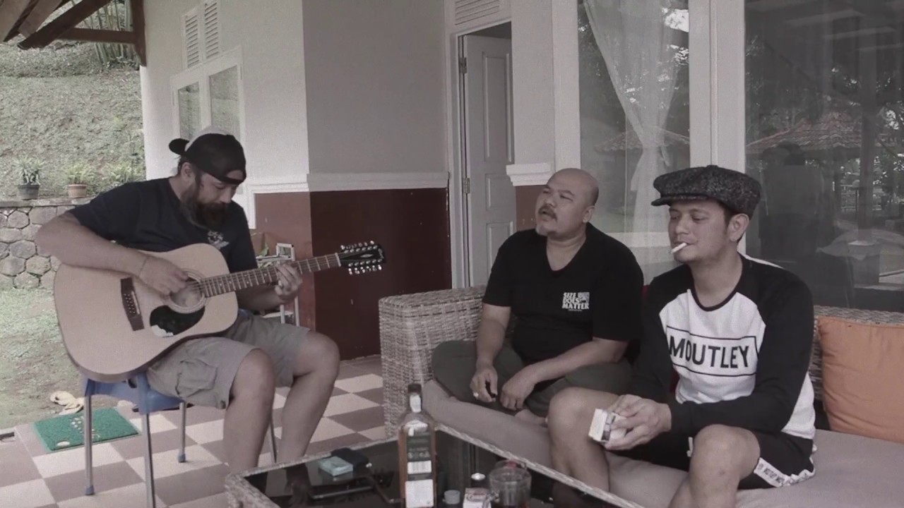 NTRL - Hujan Di Hatiku ( akustik santai )