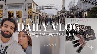 DAILY VLOG | SHOPPING Vallée Village (GUCCI, JIMMY CHOO, UGG ...) HAUL + UNBOXING HUDA BEAUTY 🤍