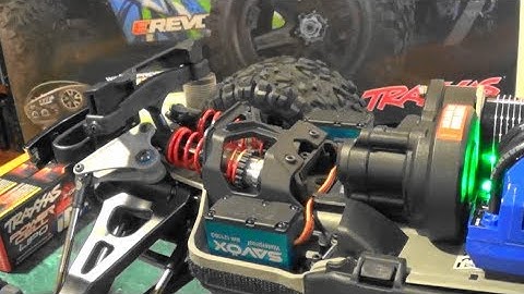Traxxas E-Revo 2.0 Duel Waterproof Savox Servo Install