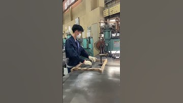 Công Nhân Việt Nam Sản Xuất Cơ Khí Tại Nhật Bản