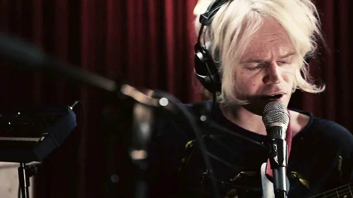 Studio Brussel: Connan Mockasin - I'm The Man, That Will Find You (live)