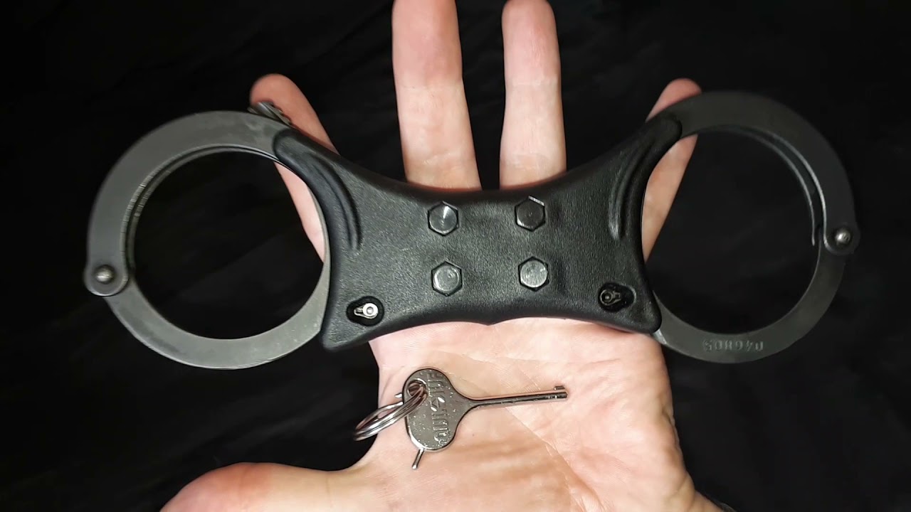 TCH840B Handcuffs Black rigid cuffs police and security