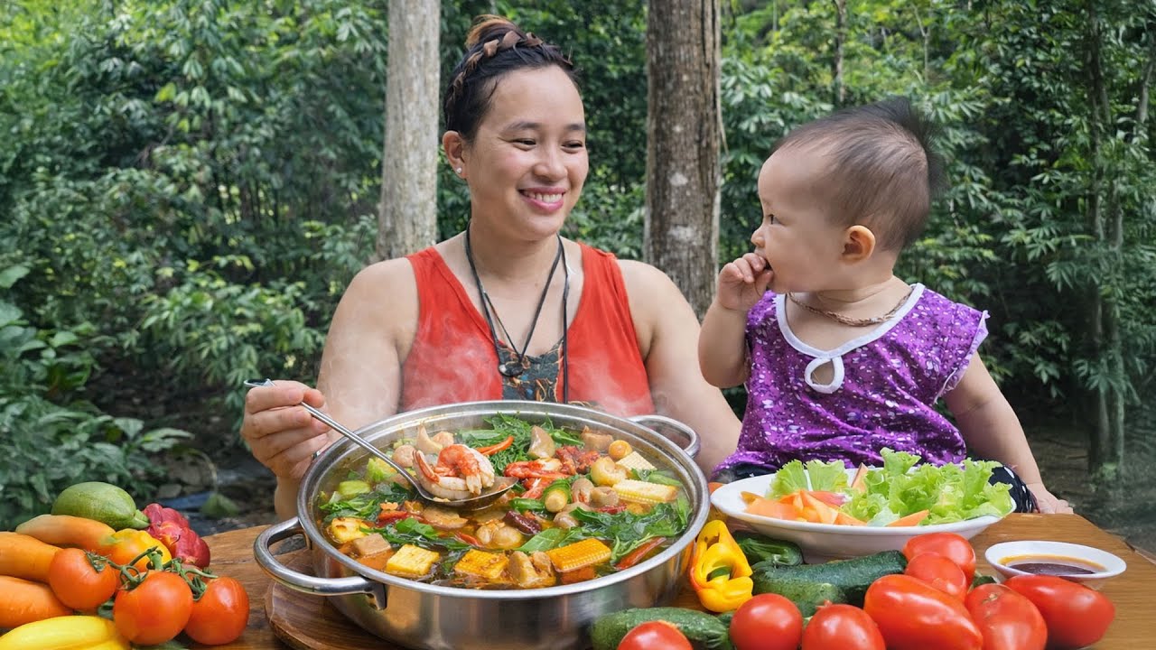 Cooking Fish Hot Pot on a Rainy Day with My Son – Delicious Farm-Style Fish Hot Pot