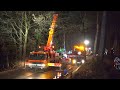 07.02.2017 - Container-LKW umgestürzt - Kran 5 der Kölner Feuerwehr im Einsatz